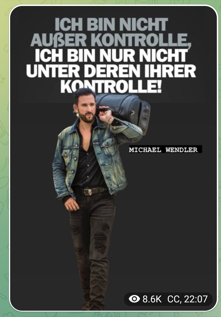 Huii_Buhh's tweet photo. Der #Wedler ist nicht unter deren ihrer Kontrolle ☝🤓 https://t.co/8PkDsFM5j9