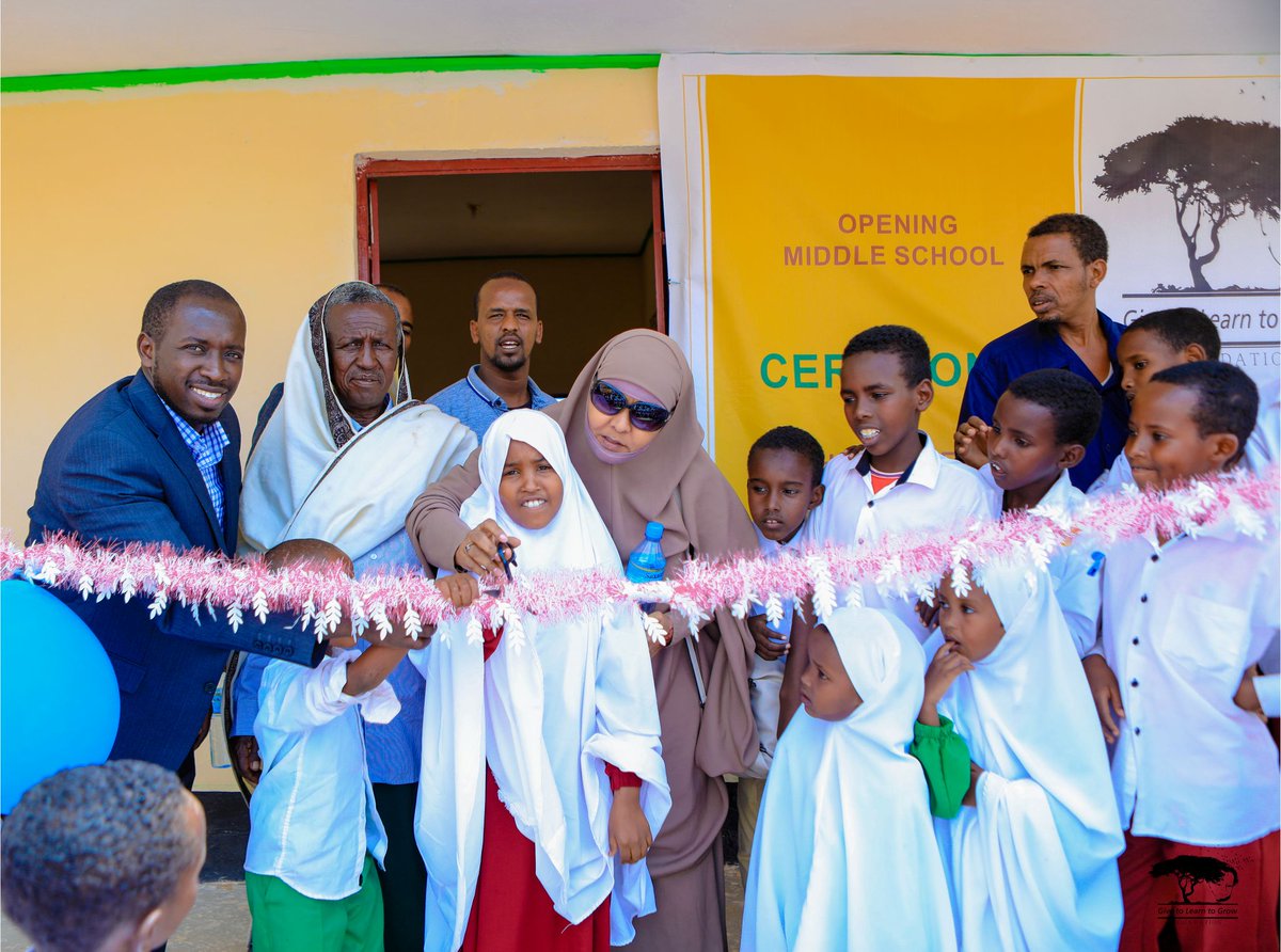 givetolearnfdn's tweet photo. Last week, the brand-new A.S.N middle school building opened its doors for a special ribbon-cutting & grand opening celebration where hundreds of community members, parents and faculty members came out to be part of this historic occasion.
#NewBuildingOpening #MiddleSchool https://t.co/s2fsQTo1A3