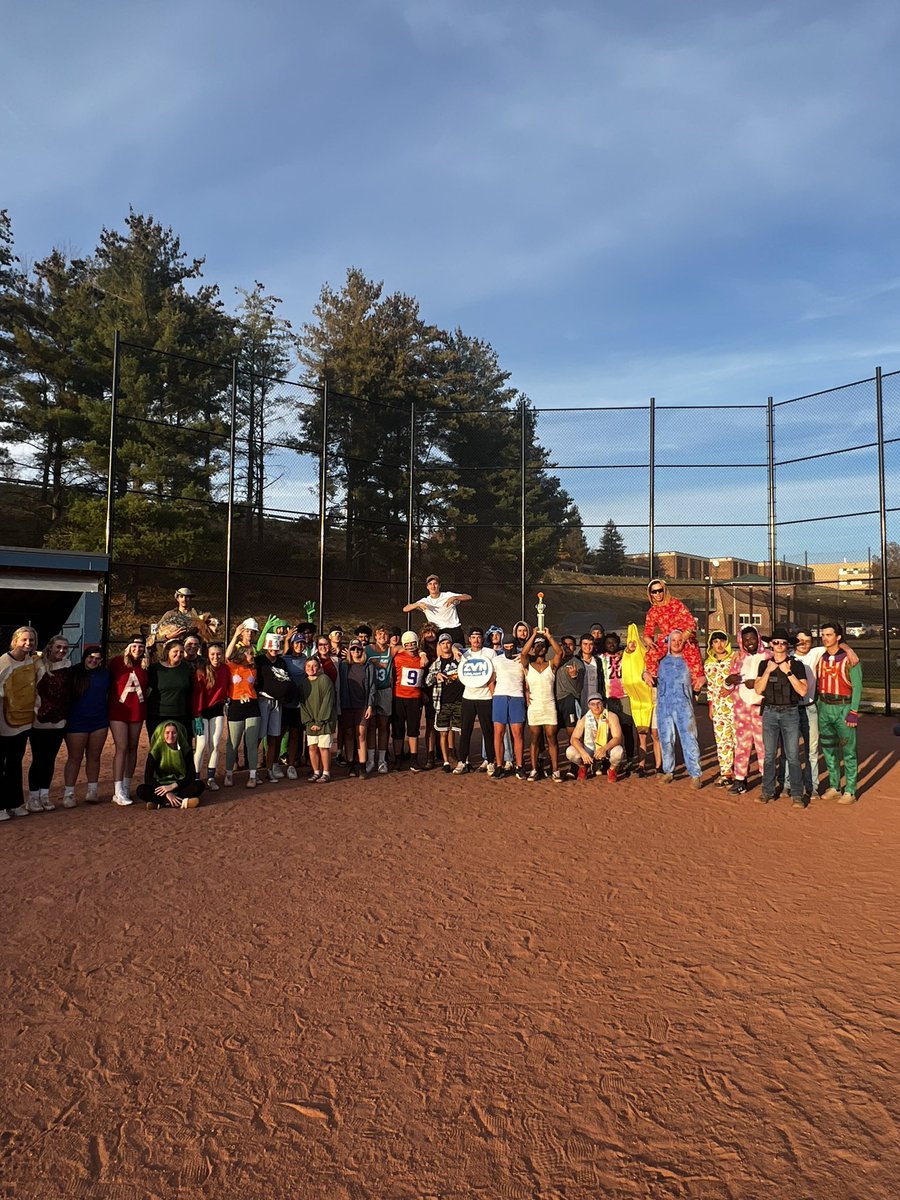 BaseballSwcc's tweet photo. SWCC Baseball and Softball Annual End of the Fall Kickball Game 🦅🦅🦅 https://t.co/Ge95eozNQg