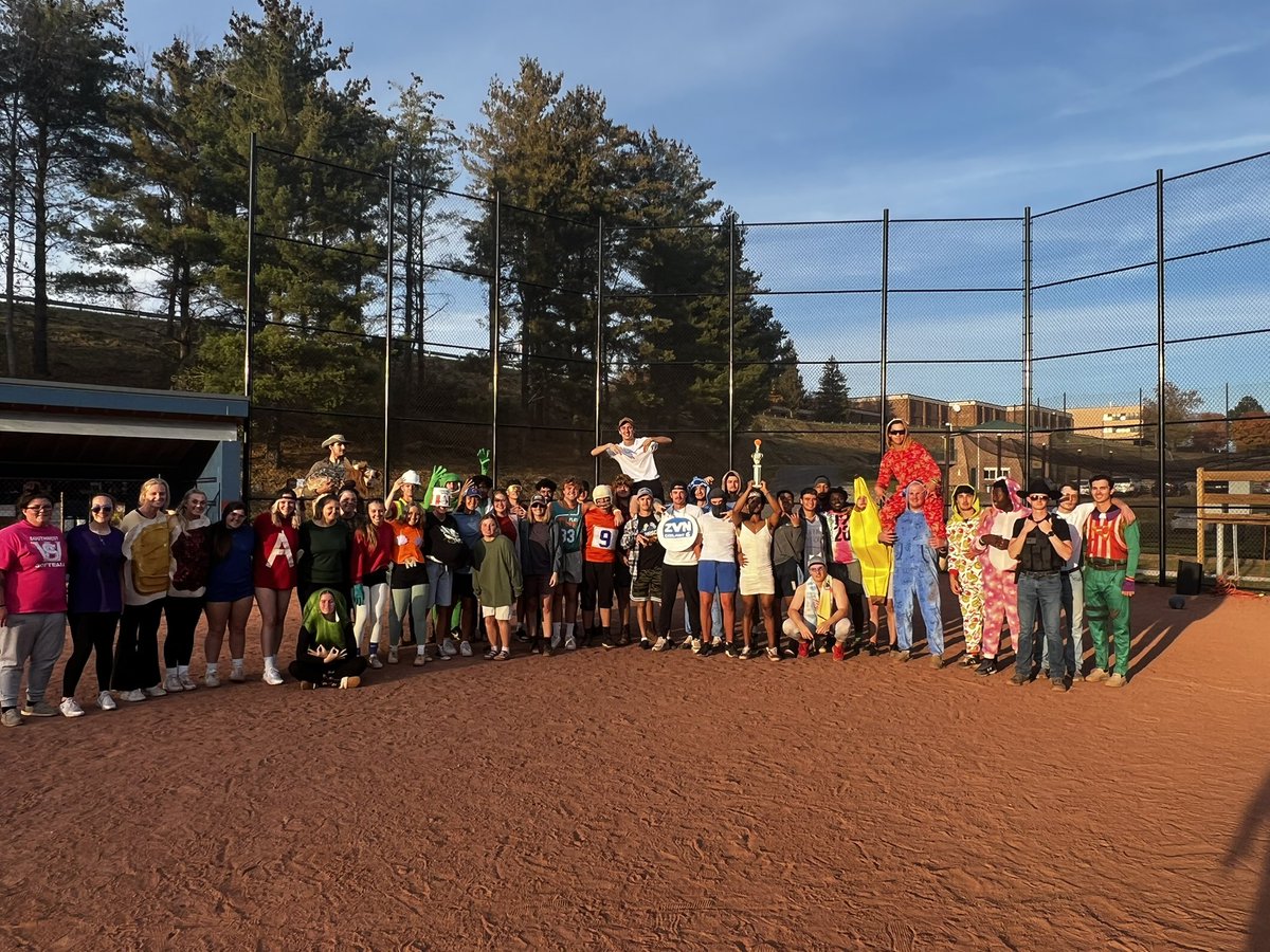BaseballSwcc's tweet photo. SWCC Baseball and Softball Annual End of the Fall Kickball Game 🦅🦅🦅 https://t.co/Ge95eozNQg