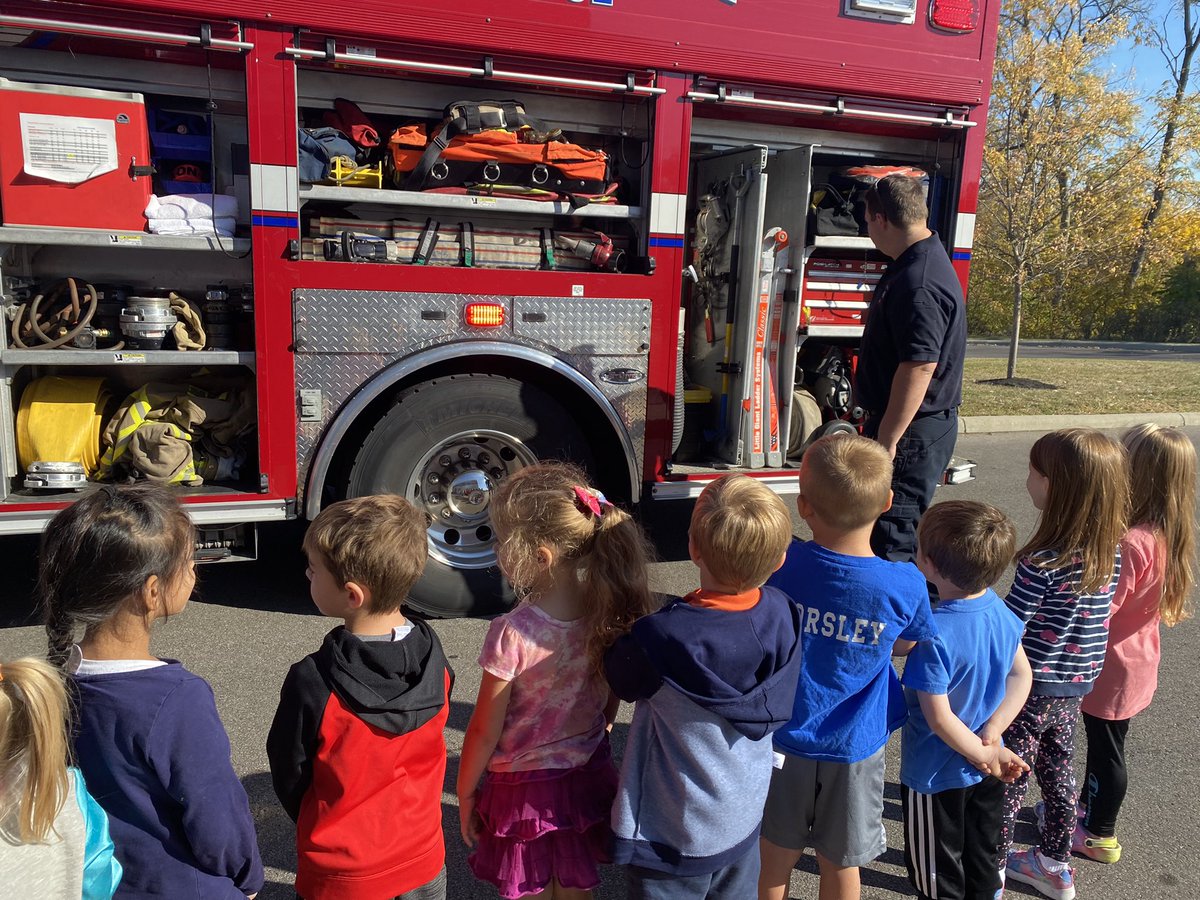 GoldnerKelly's tweet photo. Thank you to the Reading Fire Department for coming to Reading Elementary to teach us about fire safety. We loved our time with you! #readingelem #kindergartenrocks https://t.co/oM0vsO9VZY