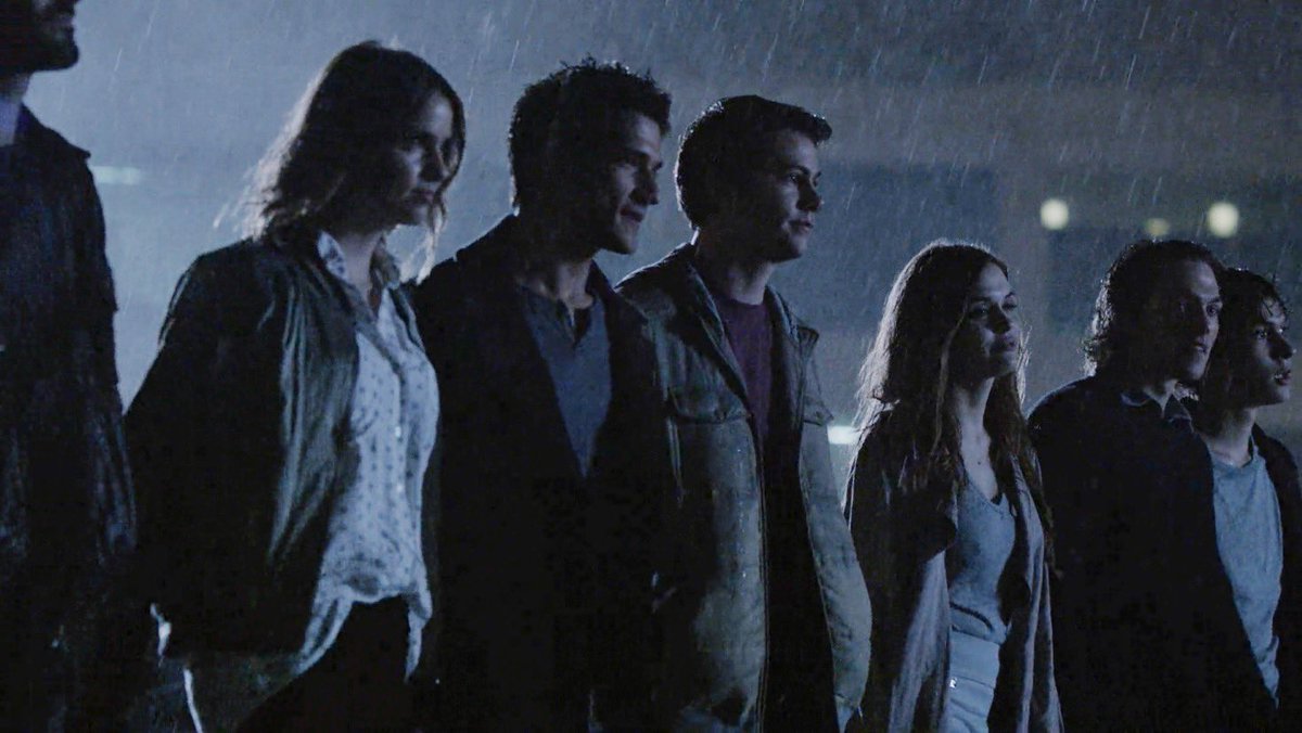 ؘ (@scenestydias) on Twitter photo 