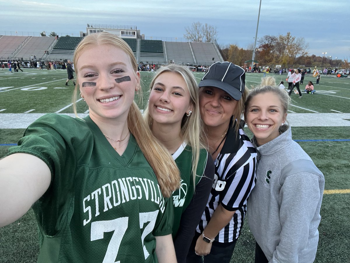 Trunk or Treat with this amazing group of ladies.👻🎃