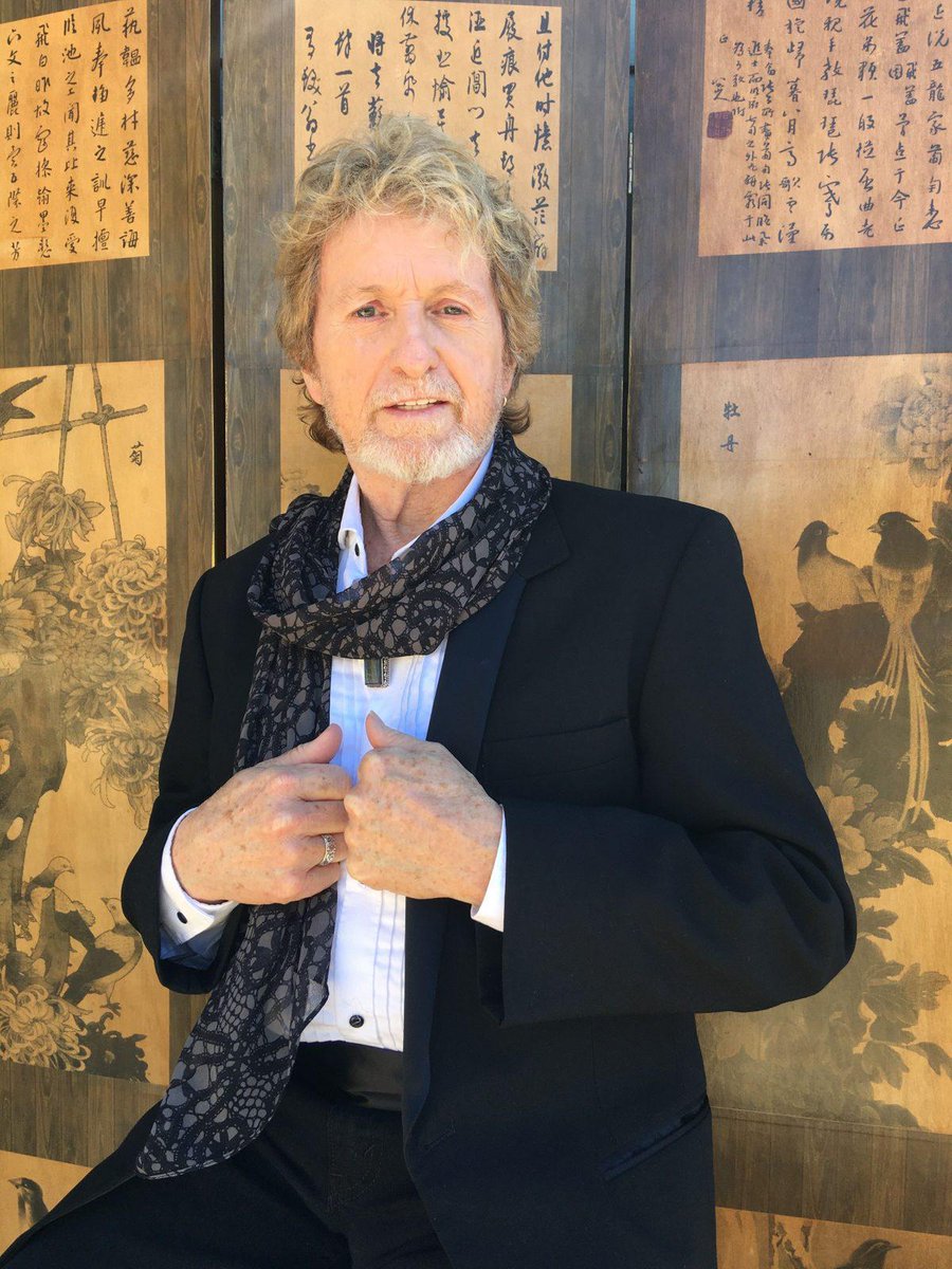 rocknrollgarag1's tweet photo. Happy 78 birthday to the amazing ex-Yes singer Jon Anderson! https://t.co/lRagavuPv3