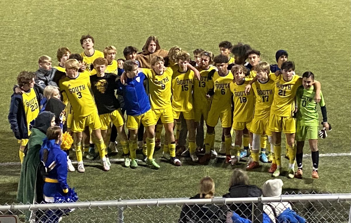 ⚽️SOCCER PLAYOFFS⚽️

💙SOUTH OUT💛

📆Tomorrow! (Tues. 10/25) 
📍SwiDAC
⏰4:00
🎟 $5
Vs. BVNW 

Get out and support our boys!!!