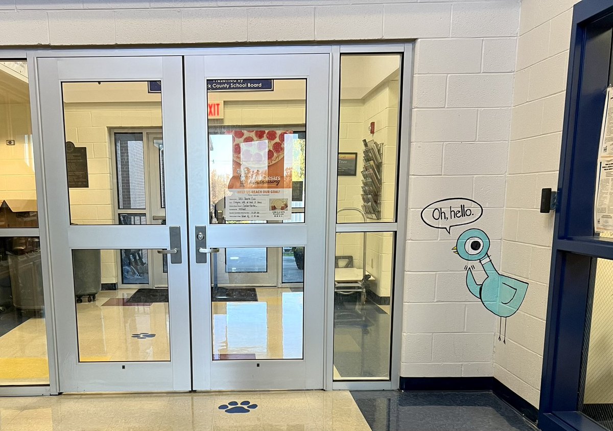 Marciebmurphy's tweet photo. @The_Pigeon I painted Pigeon in the school vestibule. ❤️ https://t.co/TFwMJ6IALJ