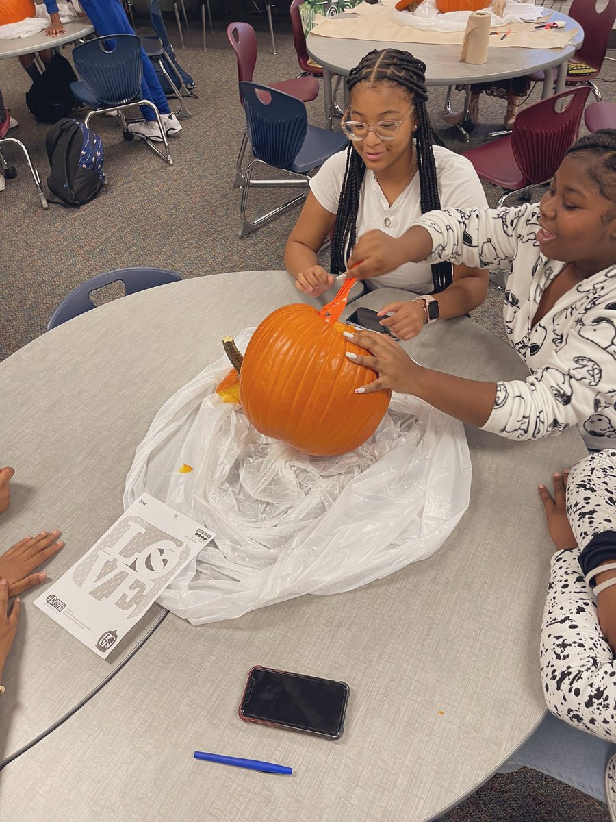 Coach_Allen24's tweet photo. The Pumpkin Parable @WunderlichKISD 

Story continues in the thread…. https://t.co/tHQFuRvSyY