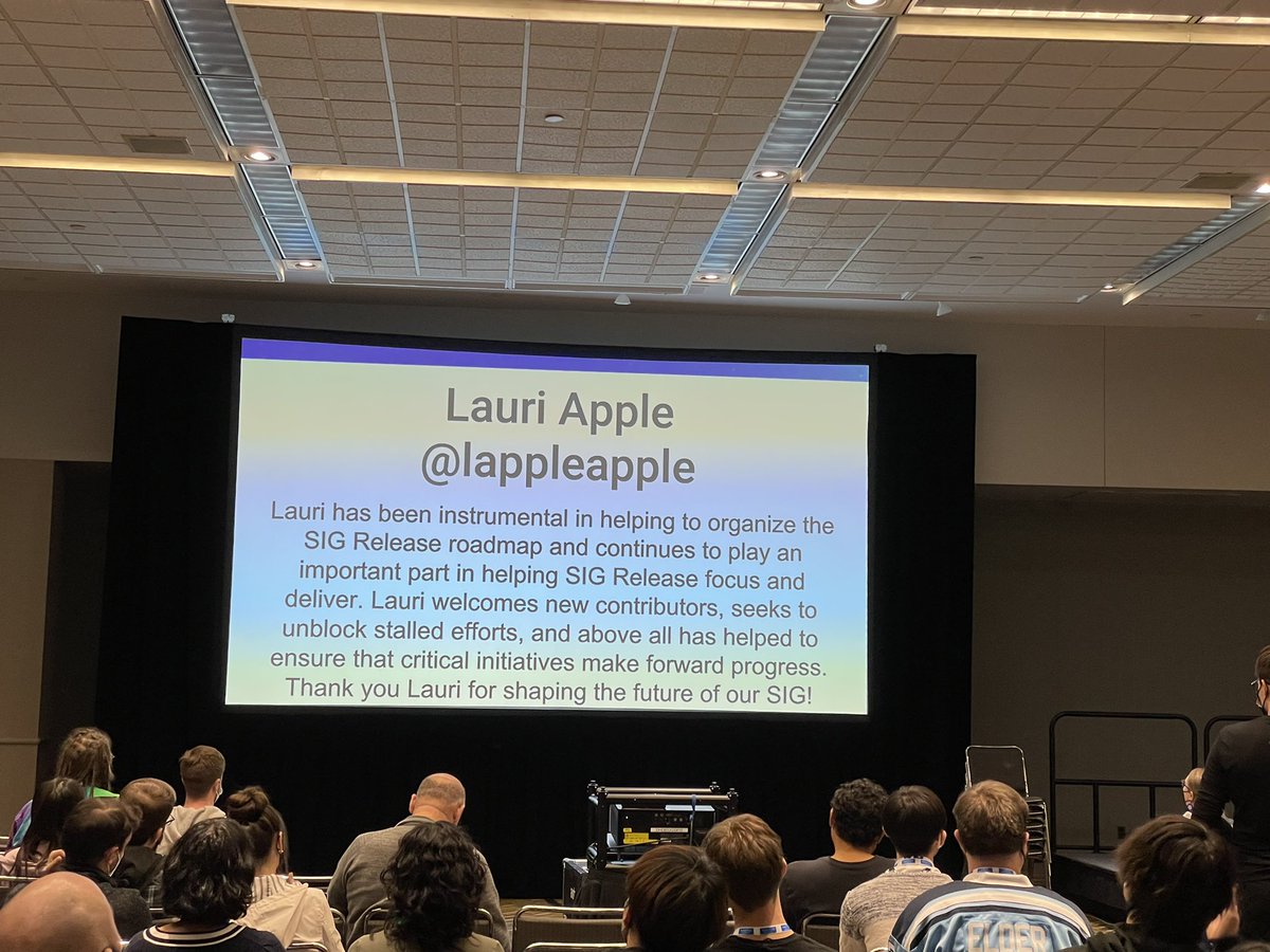 So proud to see the efforts from fellow @vmwopensource folks recognised. @sbueringer @theonlynabarun @endocrimes uplifting to end the #kcsna22 with these awards.