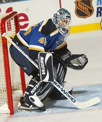 hockey_vintage's tweet photo. #WaybackWedneday 20 years ago today ON THIS DAY in hockey history (October 26, 2002):
The @StLouisBlues become the 1st (and still only) team in NHL history to win 4 consecutive games using 4 different goalies:
Reinhard Divis
Curtis Sanford
Cody Rudkowsky
Fred Brathwaite https://t.co/t25ppKsbt1
