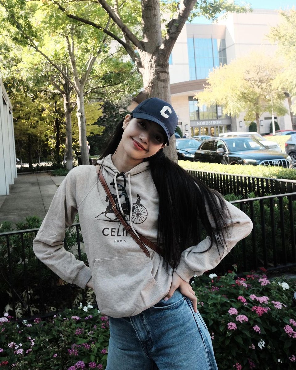 _liliheart's tweet photo. #LISA IG update :

เข้าไปเพิ่มEngaugeให้น้องกันค่ะ

📌:https://t.co/STKnNObTMr… 

#LISA #LALISA #MONEY #SG https://t.co/9fsSEz8kcV