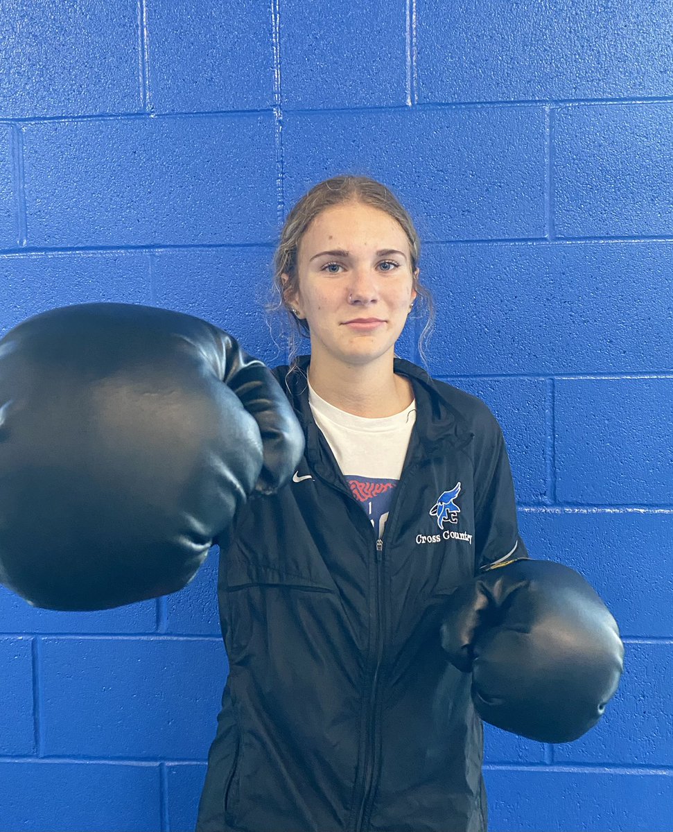 🗣🗣RUNNER OF THE WEEK🗣🗣

Jackson Pilling - very consistent training and attitude this year.  Really paying off during late season races!

😤😤TUFF JAY😤😤

Reagan McGuire - huge improvement from league to regionals race.  Punched her ticket to state!

#SuitAndTie