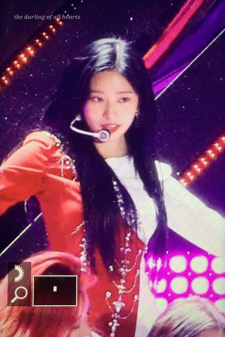 isadorable_kr's tweet photo. 𝗙𝗔𝗡𝗧𝗔𝗞𝗘𝗡 ♡ 221022
📍#SpicedWorld2021 Day 1

LQ pics bc the HQ ones are too deadly
#AD♡RA #ISA #ISAPARK #ISADORAPARK https://t.co/cwNiWP5Efs