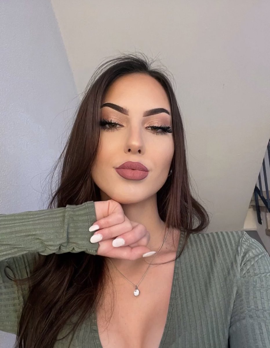 kathi_herrin's tweet photo. Late Night Shopping ‼️ schickt mir meine Amazon Gutscheine! Die göttin will neue Sachen 😛✨

#findom #herrin #sub #dom #alpha #beta #loser #melkung #sklave https://t.co/goUajKfwdT