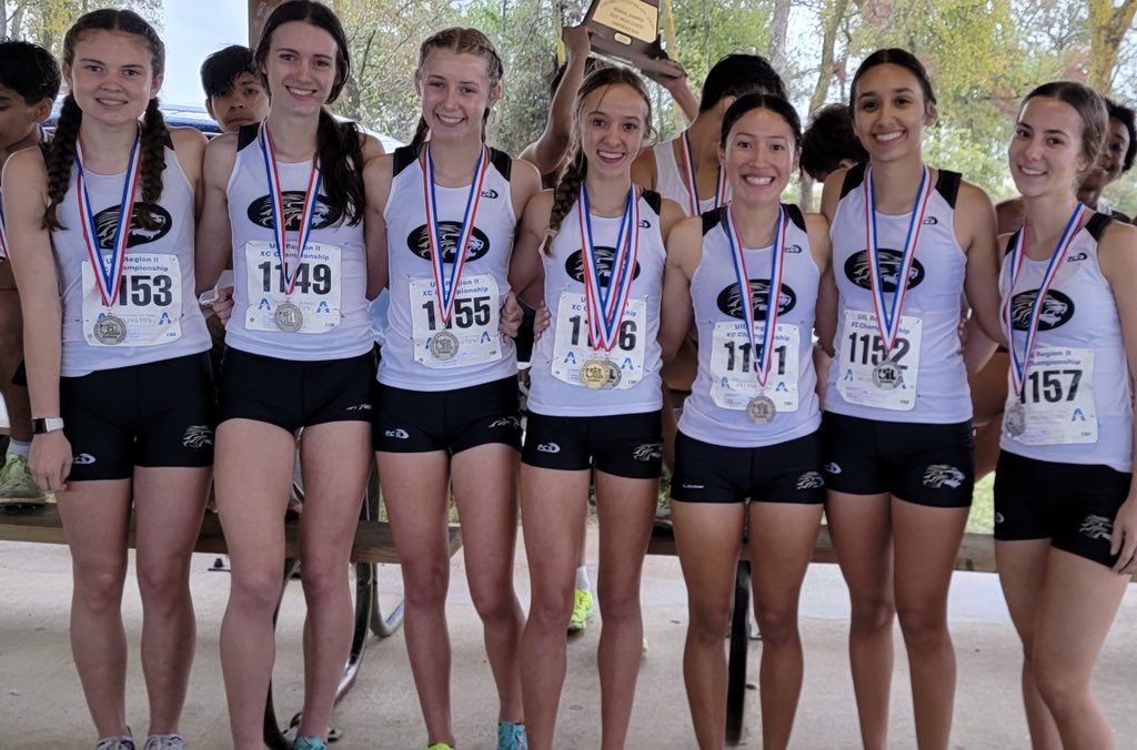 The Lady Lions XC team were the Region II-4A Runner Ups, securing their spot on the line at the State Championships! 🥈Medalists were Katie Tucker who was the individual champion, placing 1st, and Madi Thurston placing 6th. 🦁 Go Lions!