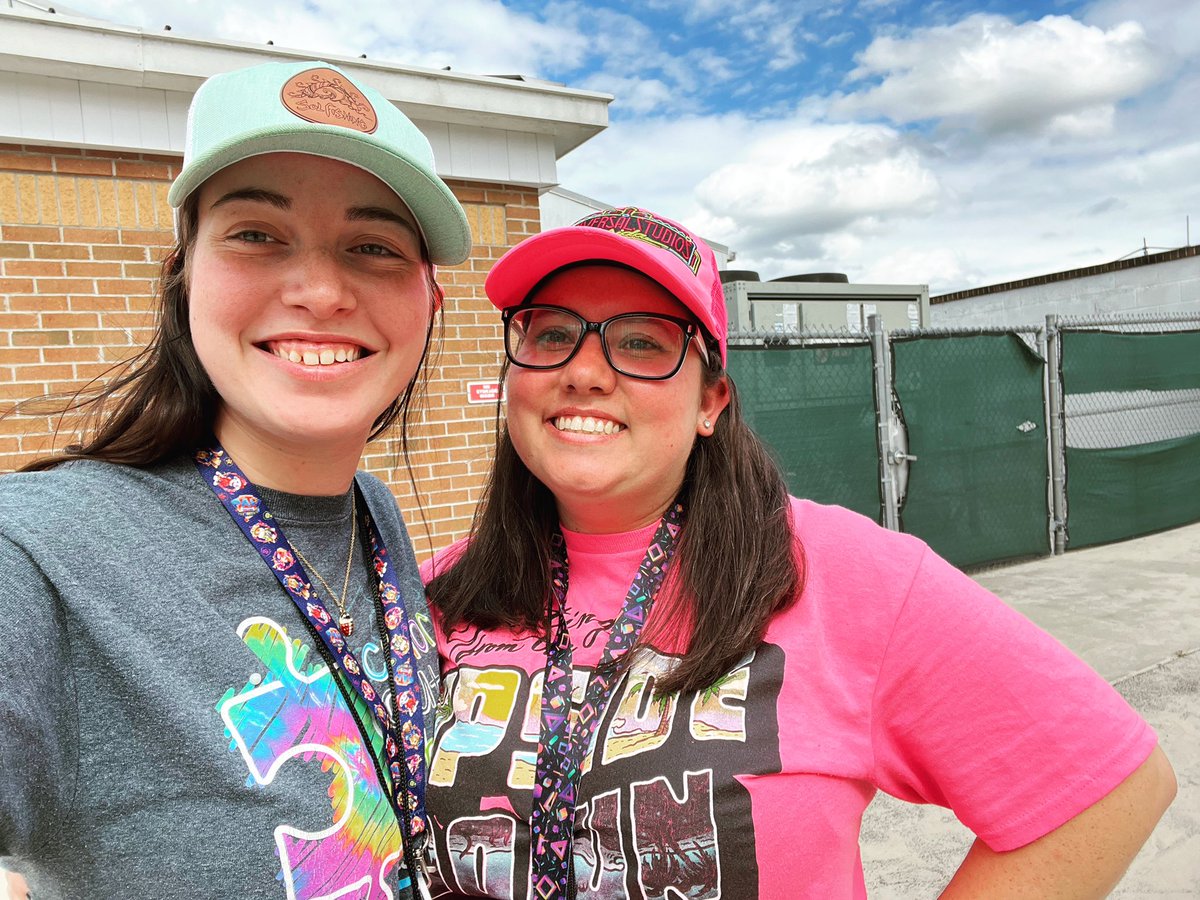 RNumerick's tweet photo. Kicking off #RedRibbonWeek2022 with favorite hat day! @Sunrisevcs https://t.co/7A7AmlhDJT