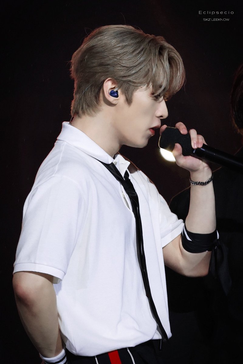 Eclipsecio_'s tweet photo. 🎂
#리노 #李旻浩 #LEEKNOW 
#STRAYKIDS 
#HappyLeeKnowDay https://t.co/ge7AkOwLiB