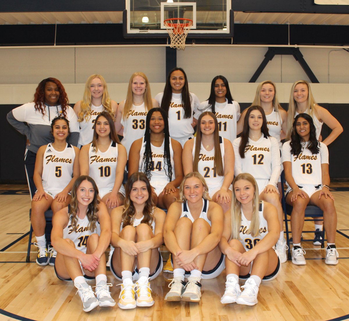 CSM_Flames's tweet photo. Love &amp; Basketball: It was photo day for College of Saint Mary Basketball. Lookin' good ladies! https://t.co/O3yLUxsZkt