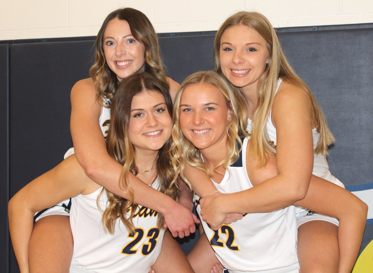 CSM_Flames's tweet photo. Love &amp; Basketball: It was photo day for College of Saint Mary Basketball. Lookin' good ladies! https://t.co/O3yLUxsZkt