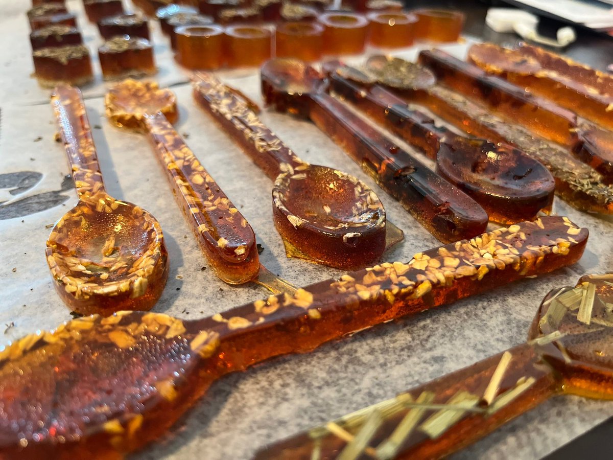 miiriya1's tweet photo. “Honey Herbal Spoons” from Sugar Plug https://t.co/P9QCAI5YVv https://t.co/kFu49fxG7D