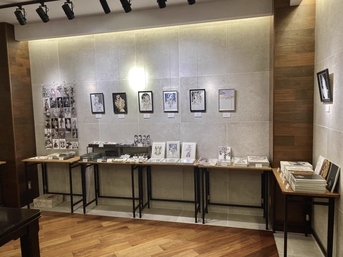 孳々個展《Akashic》残り会期1週間となりました!孳々は27日、29日、最終日の1日(終日)に在廊いたします!(書籍へのサイン承ります)皆様のお越しを心よりお待ちしております!東京千代田区 神保町【 文房堂 Gallery Cafe 3F 】 