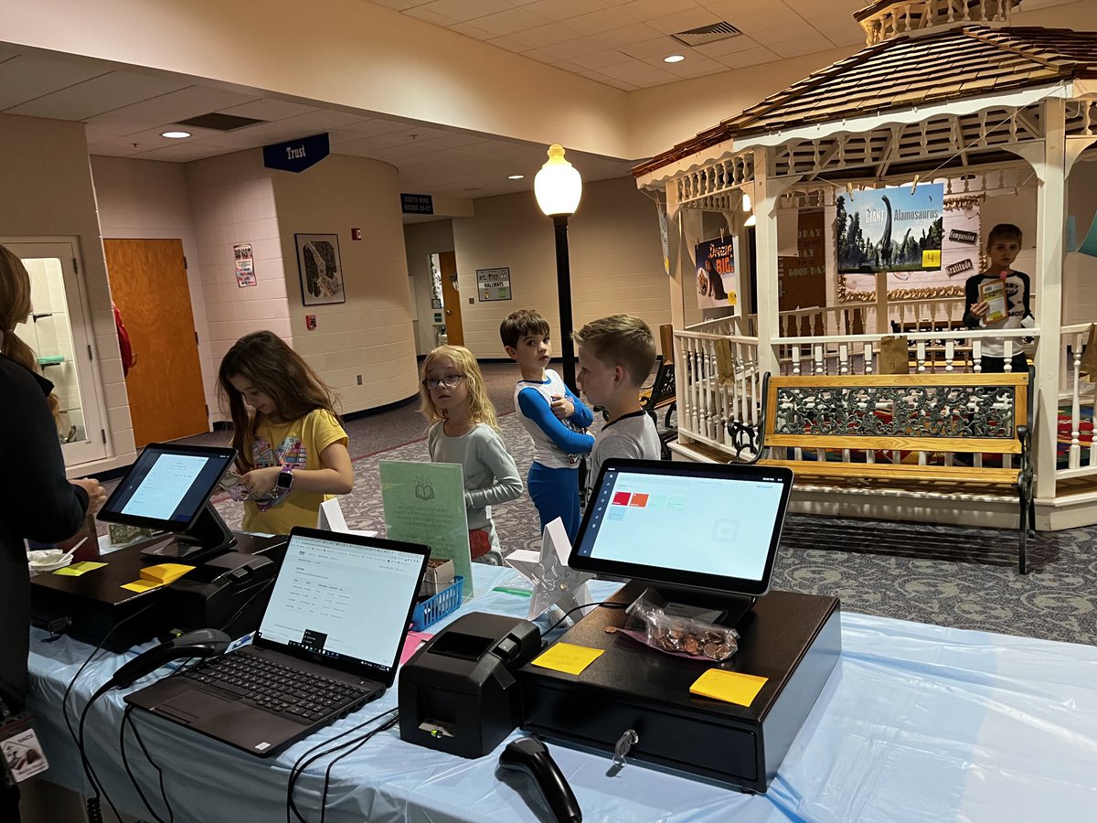 We loved shopping at the Book Fair last week! Thanks, Mrs. Horn and parent volunteers for all your hard work! ⁦<a href="/AESPanthers/">Aboite Elementary</a>⁩ #Readingrocks #welovebooks