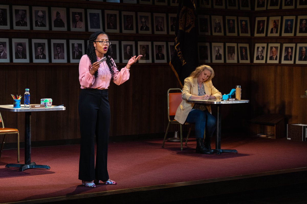 We're kicking off the week with a thank you to everyone who attended #WhattheConstitutionMeanstoMe. Plus, help us send some ❤️ to the cast, crew, creative team, and the two local debaters: Leah Scott and Mara Gonzalez Moral for all their work on #ConstitutionSREP. #HappyClosing