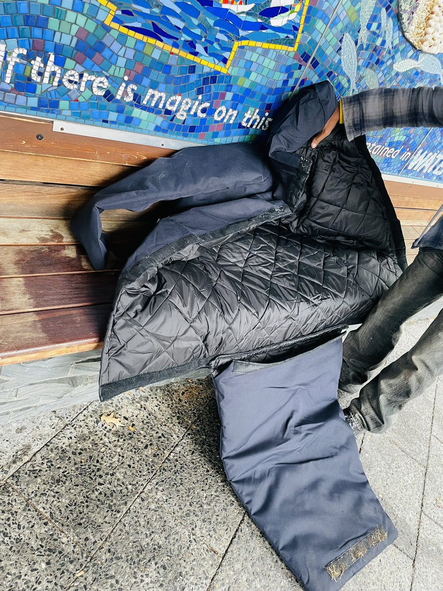 becky_lee's tweet photo. A patient showed me this cool coat today that unfolds into a sleeping bag with a padded mat! https://t.co/miRlRTKrHF