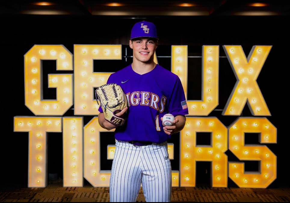Bkehlenbrink35's tweet photo. I am blessed and excited to announce that I will be continuing my academic and athletic career at LSU. I want to thank my family, friends, coaches, and teammates for the support and development that helped me get to where I am today. @LSUbaseball @GeauxTigers https://t.co/566p9qyIgn