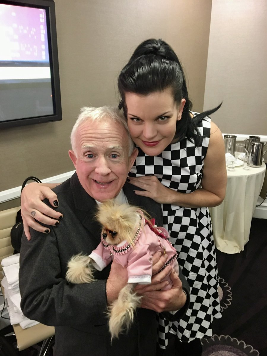 Pauley Perrette (@pauleyp) on Twitter photo There are few people who are such a beacon of love and light and laughter and joy that it seems tangible.
@TheLeslieJordan was so that.
The world just lost a true rarity of awesomeness.
#RIPLeslieJordan 
#LeslieJordan There are few people who are such a beacon of love and light and laughter and joy that it seems tangible.
@TheLeslieJordan was so that.
The world just lost a true rarity of awesomeness.
#RIPLeslieJordan 
#LeslieJordan