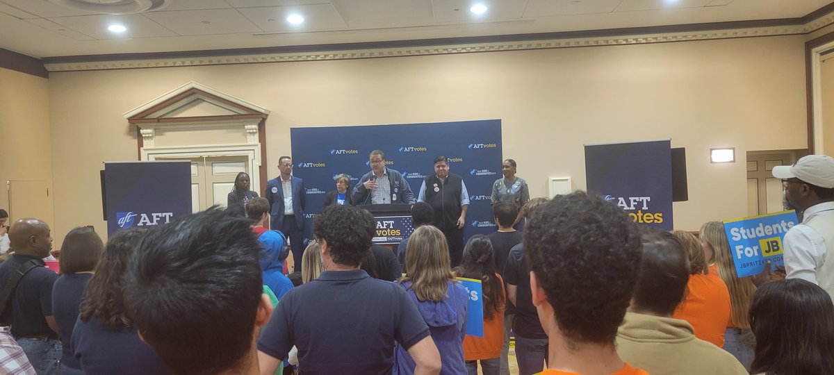 sseawell1's tweet photo. U of I students live in CU most of the year, and they should be encouraged to vote here. Local issues are campus issues. #AFTvotes #WorkersRightsAmendment #1u https://t.co/jBCDfQwsj9