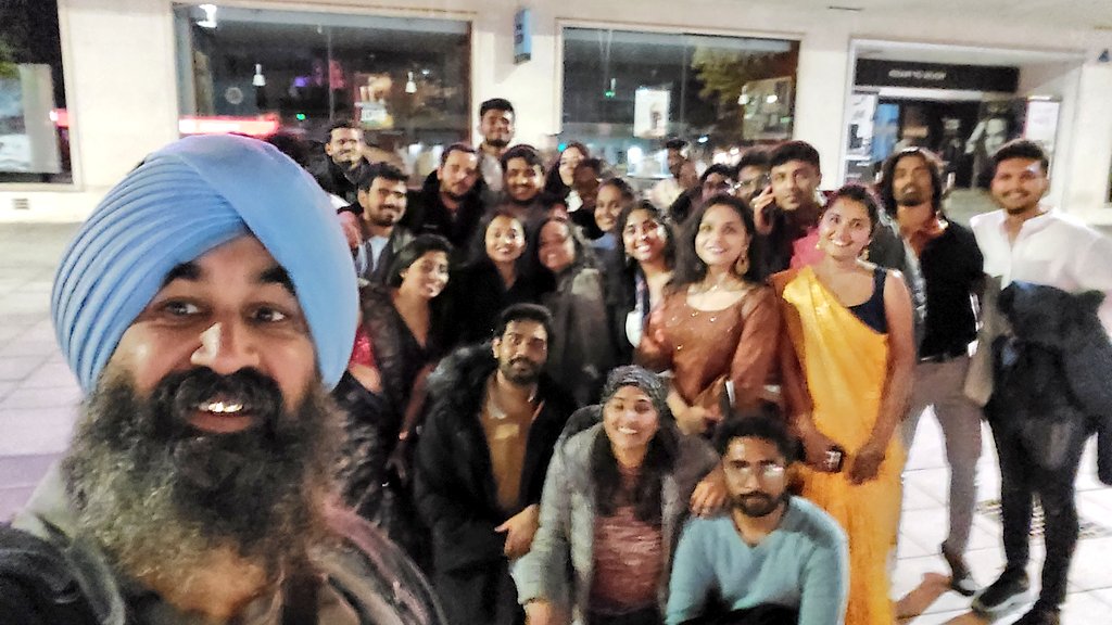 PlymouthChaz's tweet photo. Great to meet students from @PlymUni where I arranged for the #HappyDiwali lights. They felt immensely proud to meet me @ the same time. @PlymUniEquality @DCP_Diversity @desijplymouth @plymouthcc @tinaljoshi @visitplymouth @PressSteveH &amp; Blue&amp;orange lights for #BandiChorDivas #RT https://t.co/WAlX0AdbpC
