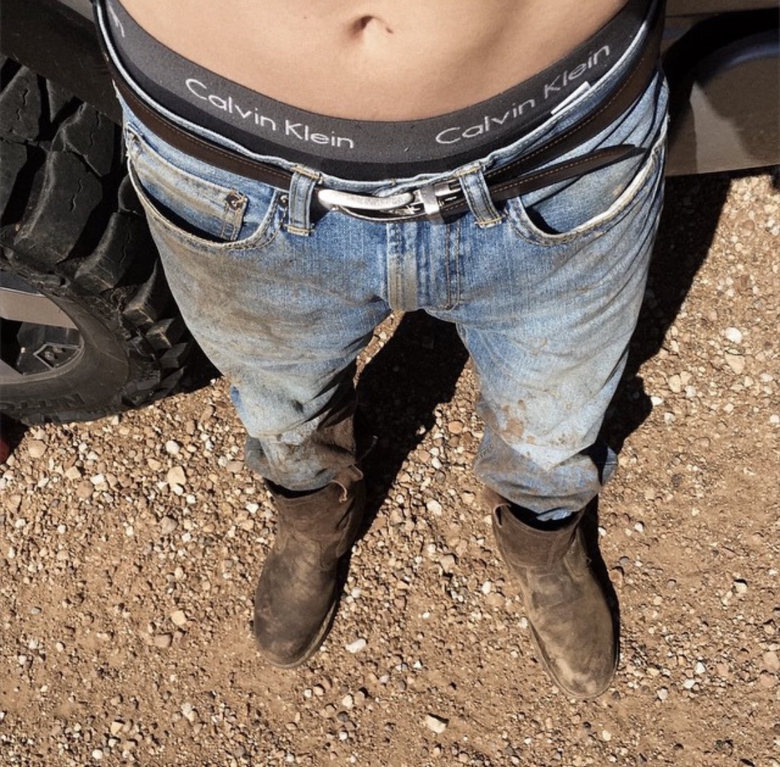 Long days and longer nights helping a friend ready his farm for winter. Cleaning up and off to the hay.