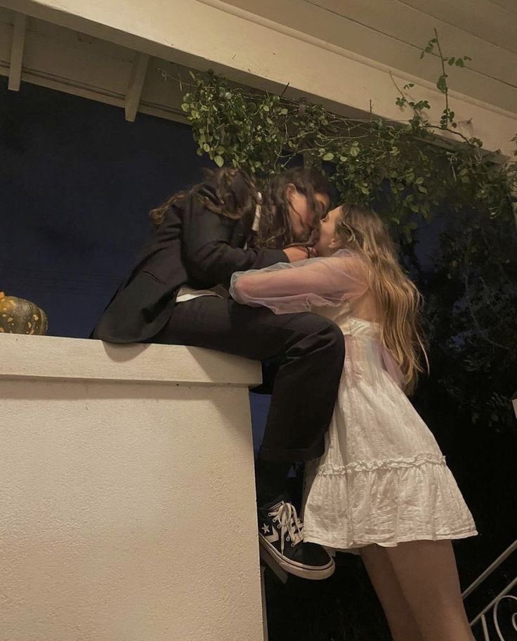 who wants to be bestfriends and recreate this b with me