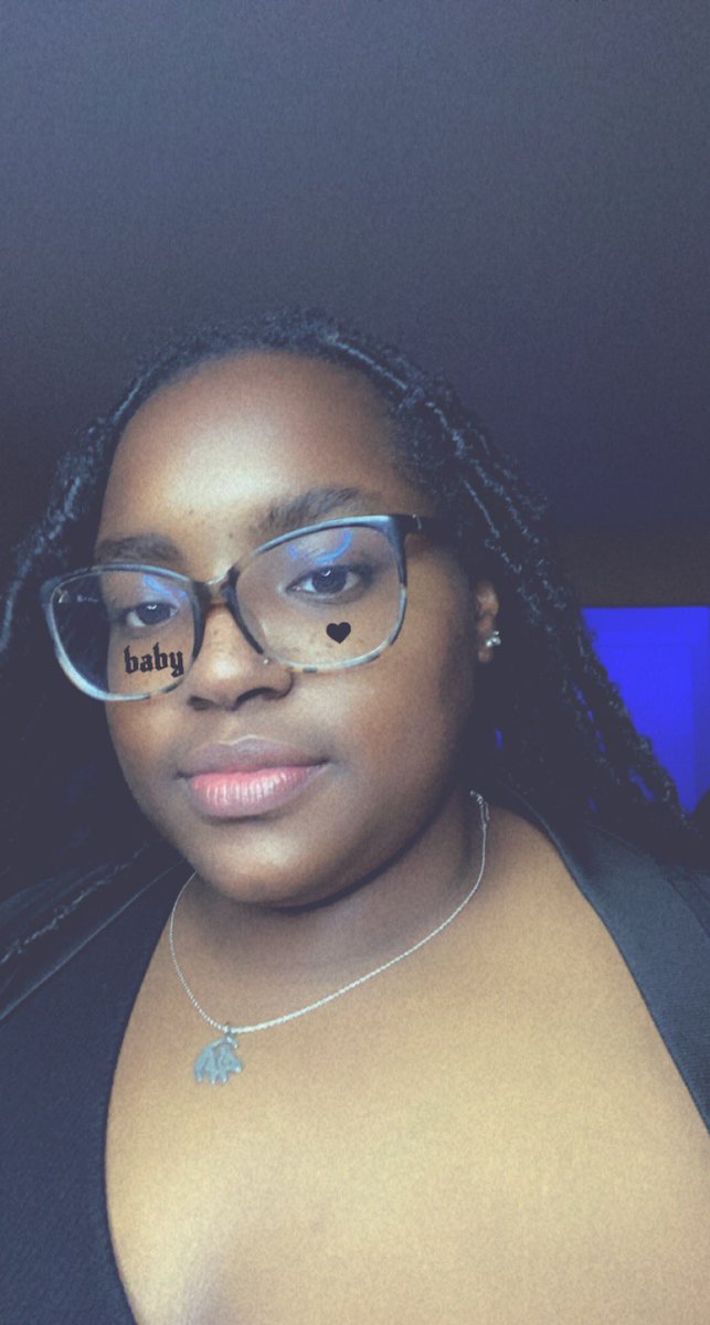 __makenzialy__'s tweet photo. if you’ve known me for a while, you know I’ve been on journey for self-love and confidence for years (and I mean years)… but for some reason this weekend I had an “aha moment”, so enjoy these photos from it https://t.co/6hMPjU7RLH
