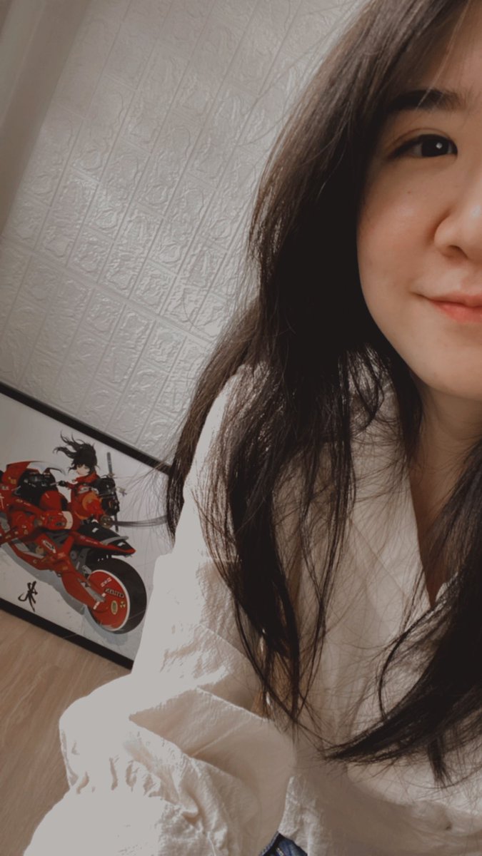 RyouHora's tweet image. Gm!! Got my STRIVE poster by @GHARLIERA1 from @GENESIS_SENSHI ! It’s so huge! Now got to figure out where and how to hang it on my textured wall 🤔