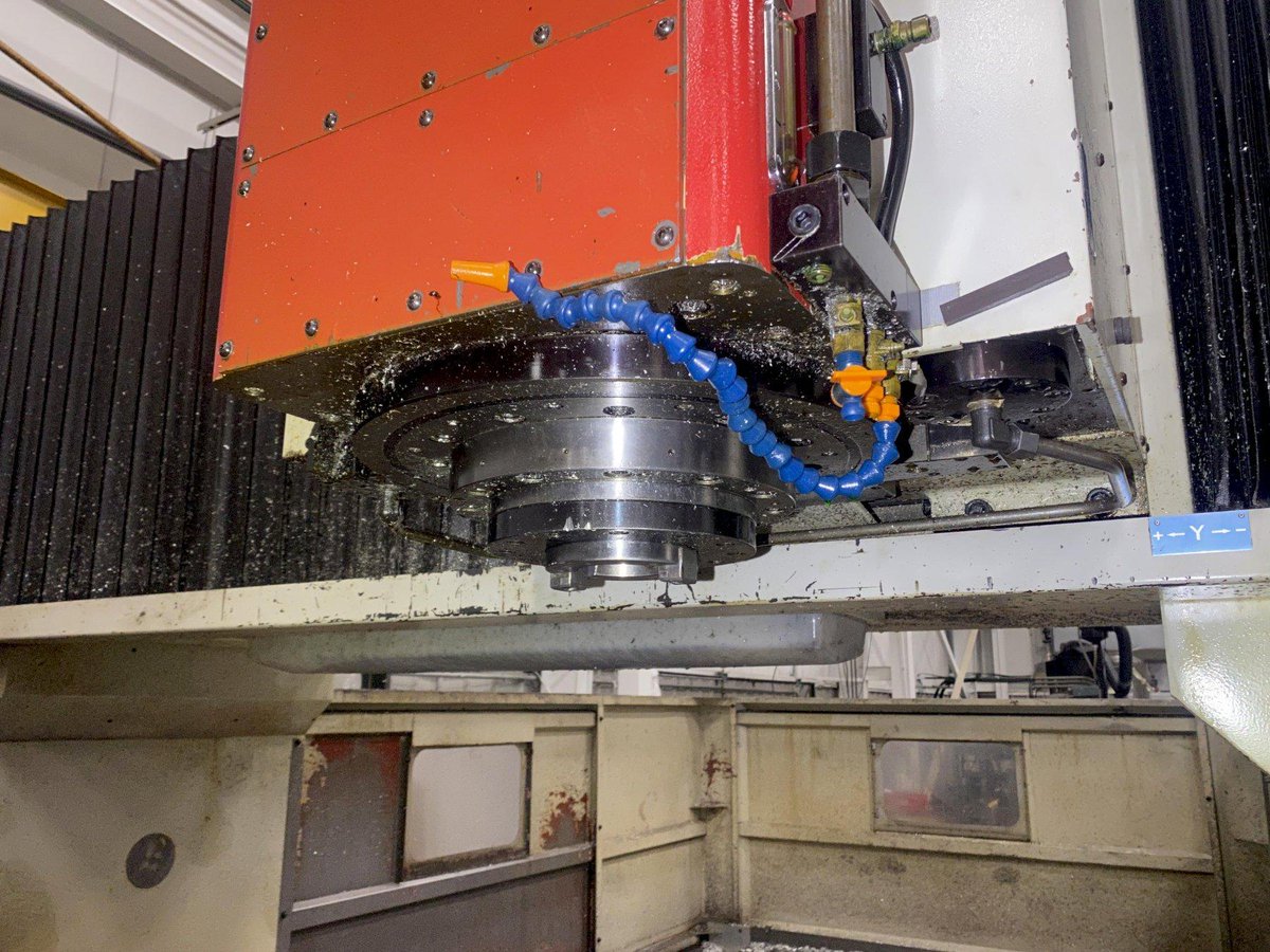 Machinetoolcomm's tweet photo. Used Milling Machines For Sale - AWEA LP-3021 CNC GANTRY/BRIDGE MILL https://t.co/NjUAVJvYKb
#awea #millingmachine #gantrymiller #aweacnc #cnc #mfg #machinetools #fanuc #gantrytypemilling #toolchanger #imts2022 #brisgemill https://t.co/0EPlkvEIFa