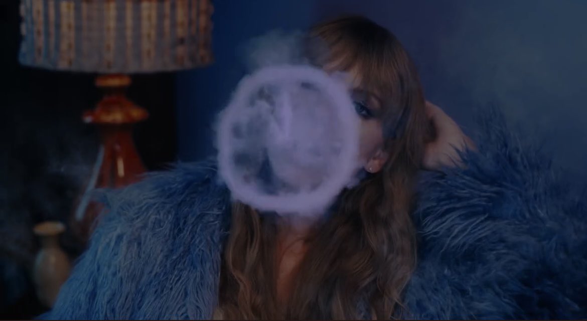 miss21americana's tweet photo. okay but where are these from ???? third mv?? https://t.co/vTqrdZ1out