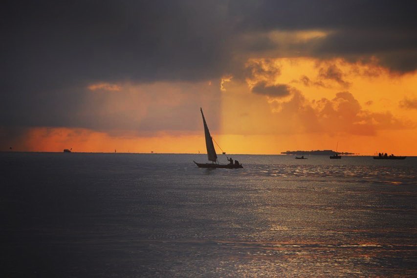 BunduRovers's tweet photo. Sunrise here is something else…. Good Morning…. #pointandgobeyond 
#SecretsOfTheSultans
#jipe
#lushoto 
#bagamoyo 
#magoroto
#msambweni
#bunduroversclub https://t.co/IvPHYtb9yF