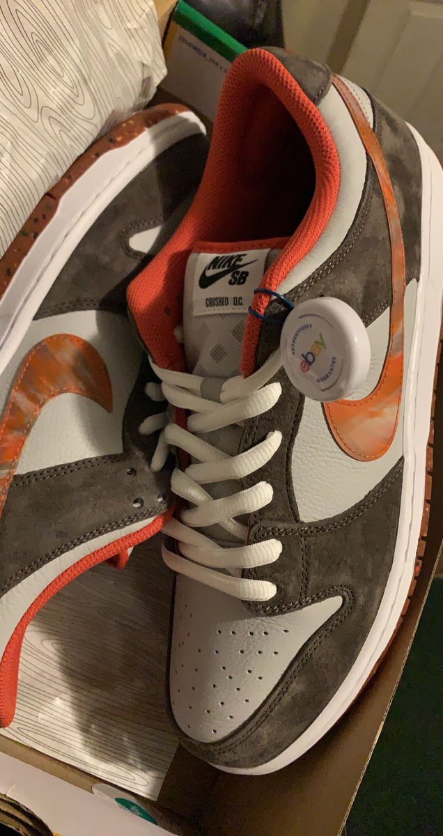 jayC803's tweet photo. #PickUp ! Nike SB Dunk Low Crushed D.C. 🟠 I’m happy with these. The color way is nice. Probably one of the best pair of SBs to drop this year. #Nike #MailCall #Nike50 #NikeSB #NikeDunk #CrushedDC #Dunk #Crushed #DC #SNKRS https://t.co/oFyfg9grdW
