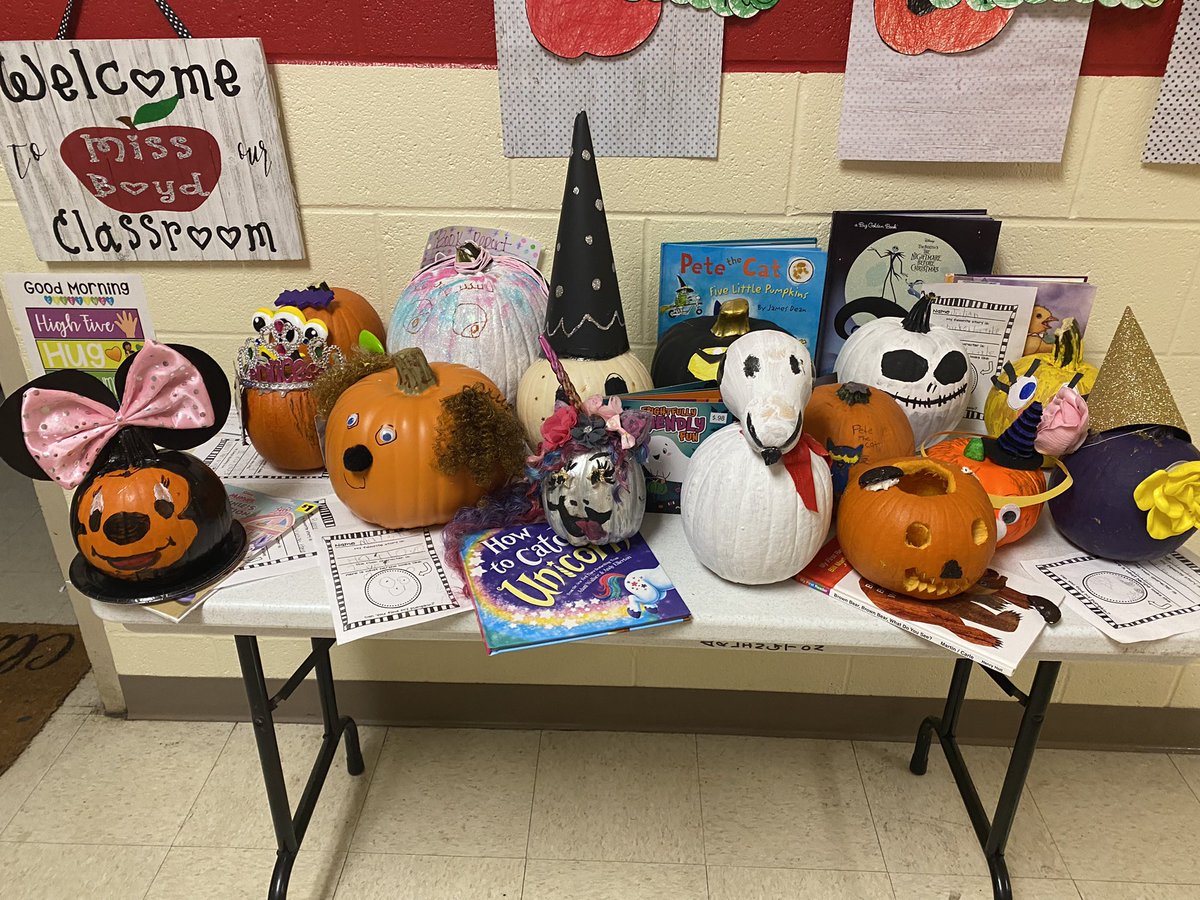 ArlingtonJmcss's tweet photo. Take a trip down the โAvenue of Awesomeโ and you will see how our PreK and Kindie scholars decorated pumpkins as their favorite storybook characters! ๐คฉ Who do you spy?! @JMCSchools @DrShemon #ReadersMakeLeaders #BestInTN #PumpkinCharacters #TheNestHallA #WeAreFamily #Winning https://t.co/Z4Kcmc0fpH