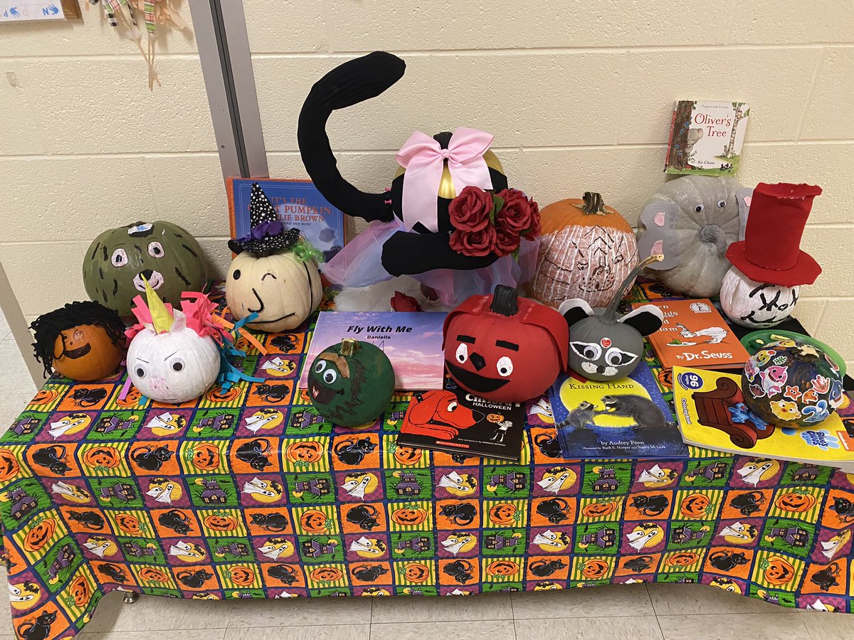 ArlingtonJmcss's tweet photo. Take a trip down the โAvenue of Awesomeโ and you will see how our PreK and Kindie scholars decorated pumpkins as their favorite storybook characters! ๐คฉ Who do you spy?! @JMCSchools @DrShemon #ReadersMakeLeaders #BestInTN #PumpkinCharacters #TheNestHallA #WeAreFamily #Winning https://t.co/Z4Kcmc0fpH