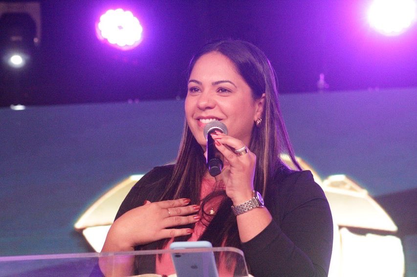 “Tudo que você coloca alinhado aos princípios do Reino, irá multiplicar.” <a href="/Slenia_Lizandra/">Slênia Lizandra</a>