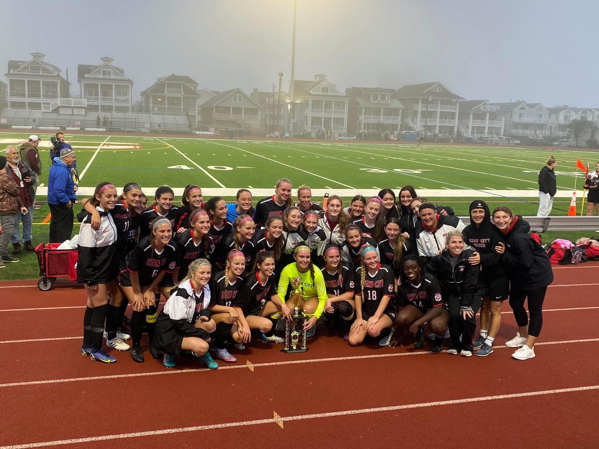 ocgsoccer's tweet photo. So proud of these girls. #calchamps #resilient 🏆⚽️ https://t.co/ni1jufI2js
