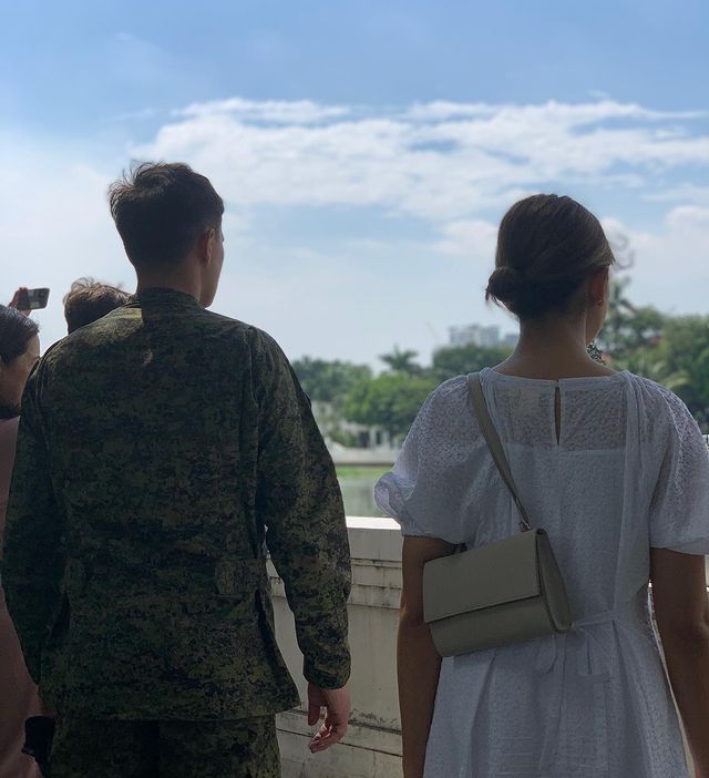 inquirerdotnet's tweet image. His wife Sarah Geronimo also attended the graduation ceremony at the Malacañang Park. | 📷: Guidicelli, Instagram