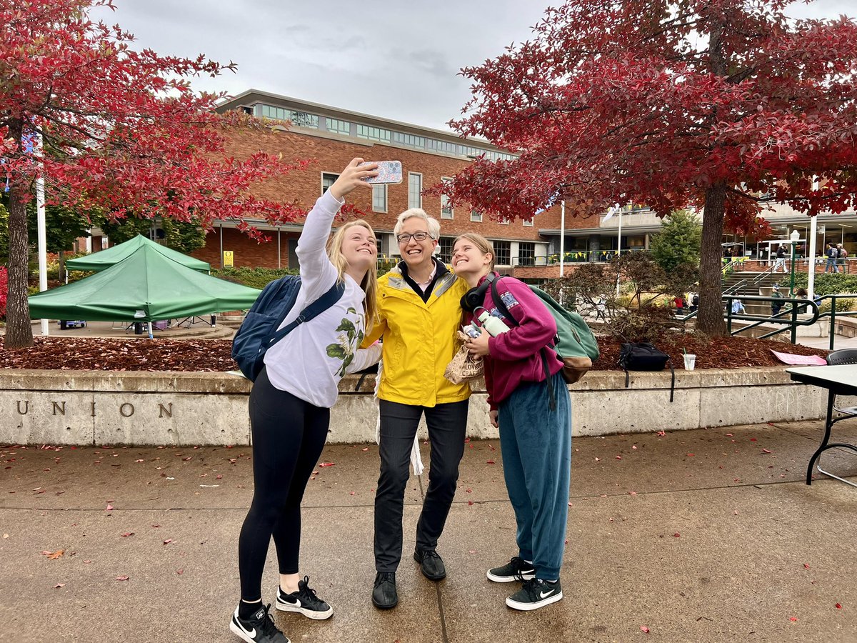 Tina Kotek tweet media