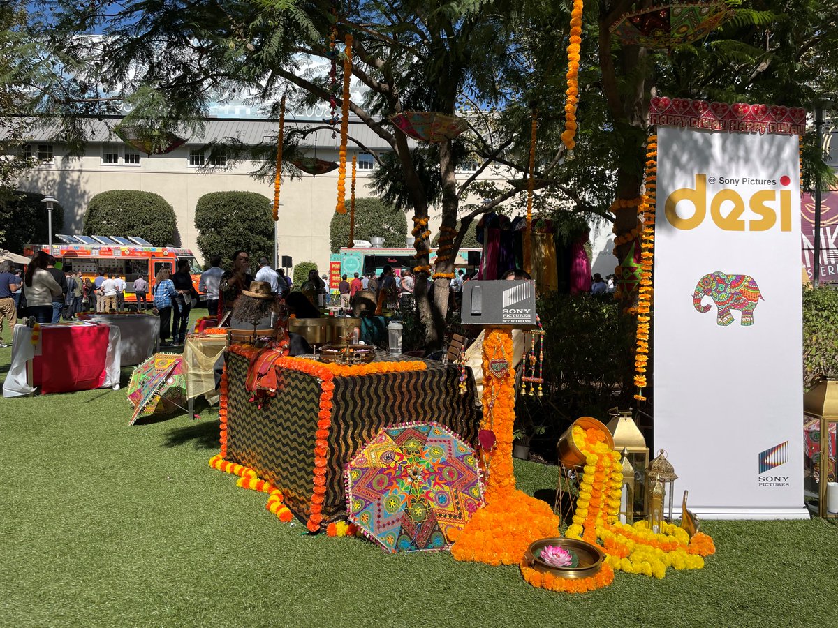 #SonyPicsEmployees were invited to join the DESI Employee Business Resource Group for a Diwali celebration honoring the Festival of Lights! This event included designing Rangolis, temporary henna tattoos, dance performances, traditional decorations and a festive photo booth.