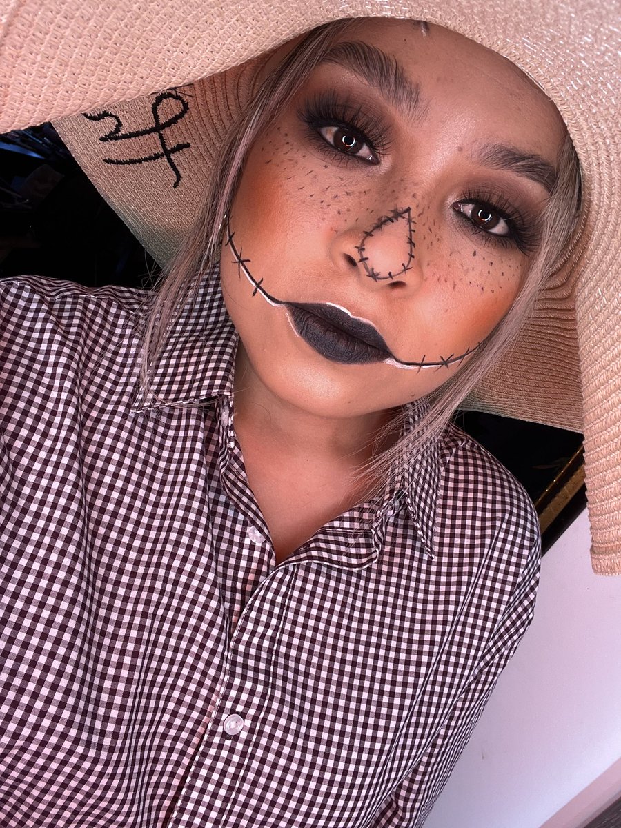 EnzyLashes's tweet photo. Un espantapájaros 🤩 
Lashes “DIVINE”
https://t.co/AGoZMQgOGZ

#beauty #Halloween #Halloweenmakeup #NewYorkCity #lashes https://t.co/6CsNuDhklY