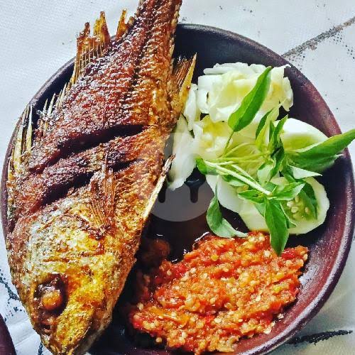 PingpongEdi's tweet photo. Warung Cak Cup merupakan kuliner favorit warga kelurahan sukabumi yang ada di Jl. Kartini, rasanya maknyus dan bikin nagih.... Ayo rek ndang budalken.... 

#sukabumihandal
#majenganberlari
#kecamatanmayangan
#weloveprobolinggo
#welovecities https://t.co/hxgeMbNgh4