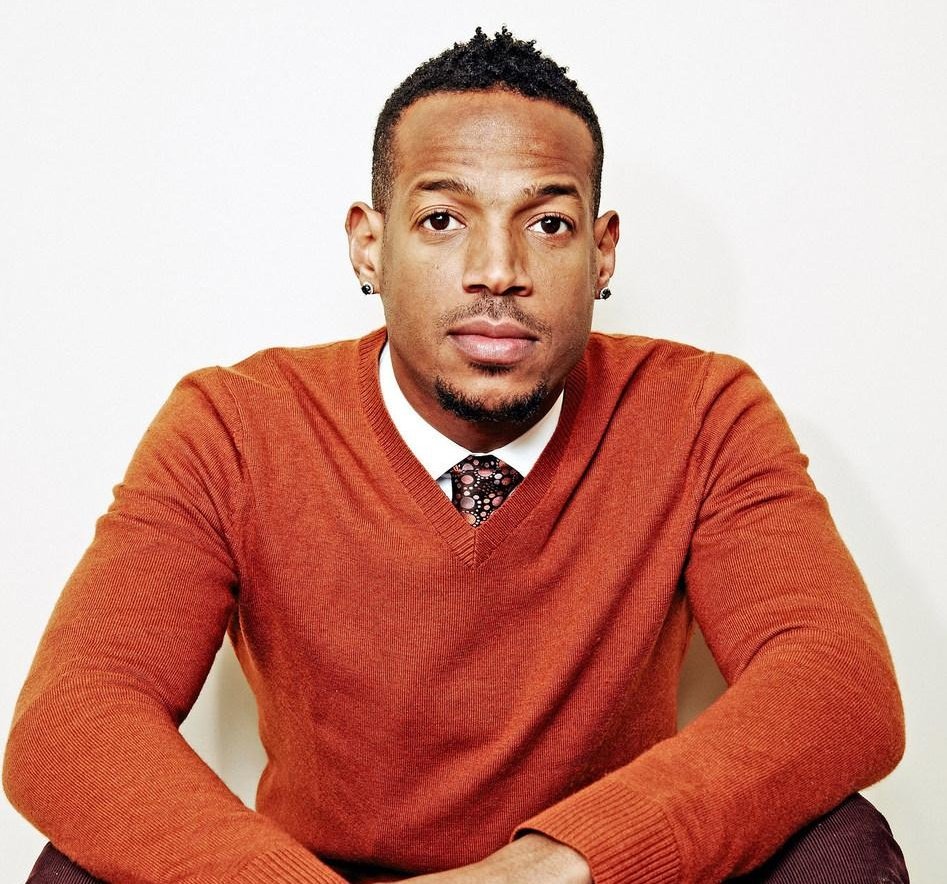 PabloPlanovsky's tweet photo. Marlon Wayans, actor de White Chicks, dice que comedias como esa son necesarias: "No voy a escuchar a esta maldita generación de personas y ejecutivos cobardes. Voy a contar los peores chistes de la mejor manera. Es triste que quieran cancelar, censurar y ya no se pueda reír". https://t.co/Ipl9o6fhzx