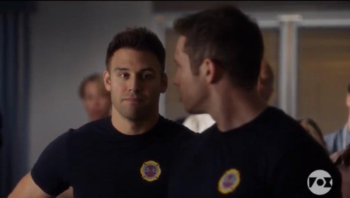 KyRosesYt's tweet image. I know this ep is about #Henren but I’ll never get over Eddie looking at Buck 🥹🥹🥰🥰 #Buddie #gayfirefightershow #911onFOX